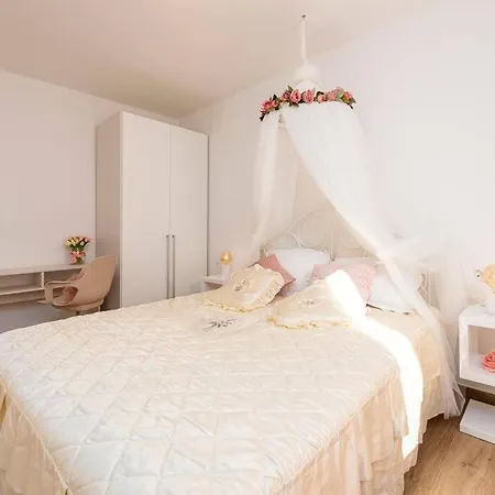 Kate With Free Parking 杜布罗夫尼克