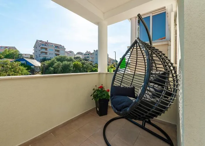 Kate With Free Parking Apartament Dubrownik