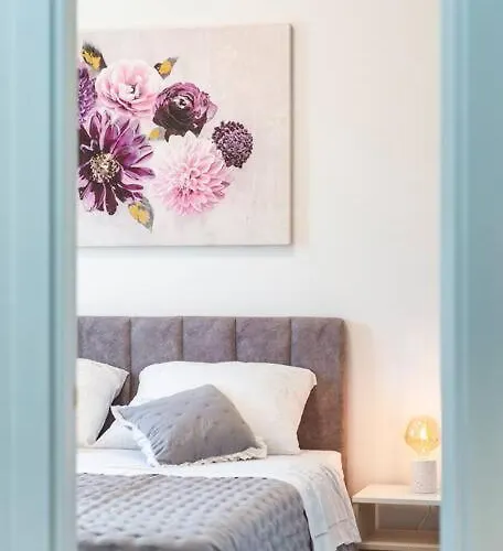 Kate With Free Parking Apartament