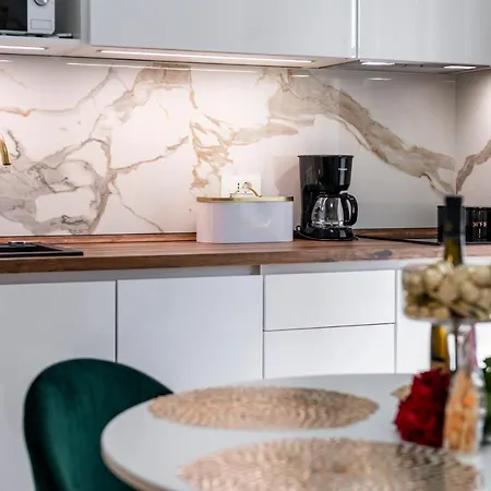 Kate With Free Parking Apartamento